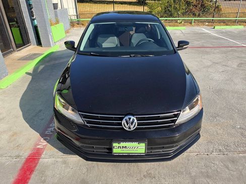 Used 2017 Volkswagen Jetta S w/ Jetta S Cold Weather Package FWD image 54