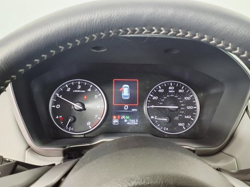 Used 2025 Subaru Outback Limited AWD/4WD image 19
