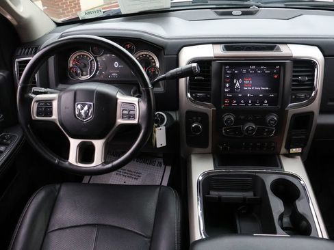 Used 2018 RAM 3500 Laramie w/ Cold Weather Group AWD/4WD image 18