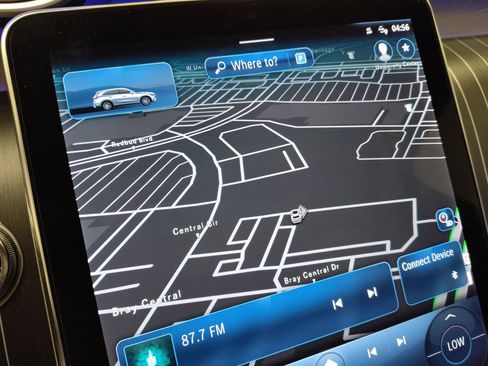 Certified 2023 Mercedes-Benz GLC 300 4MATIC image 23