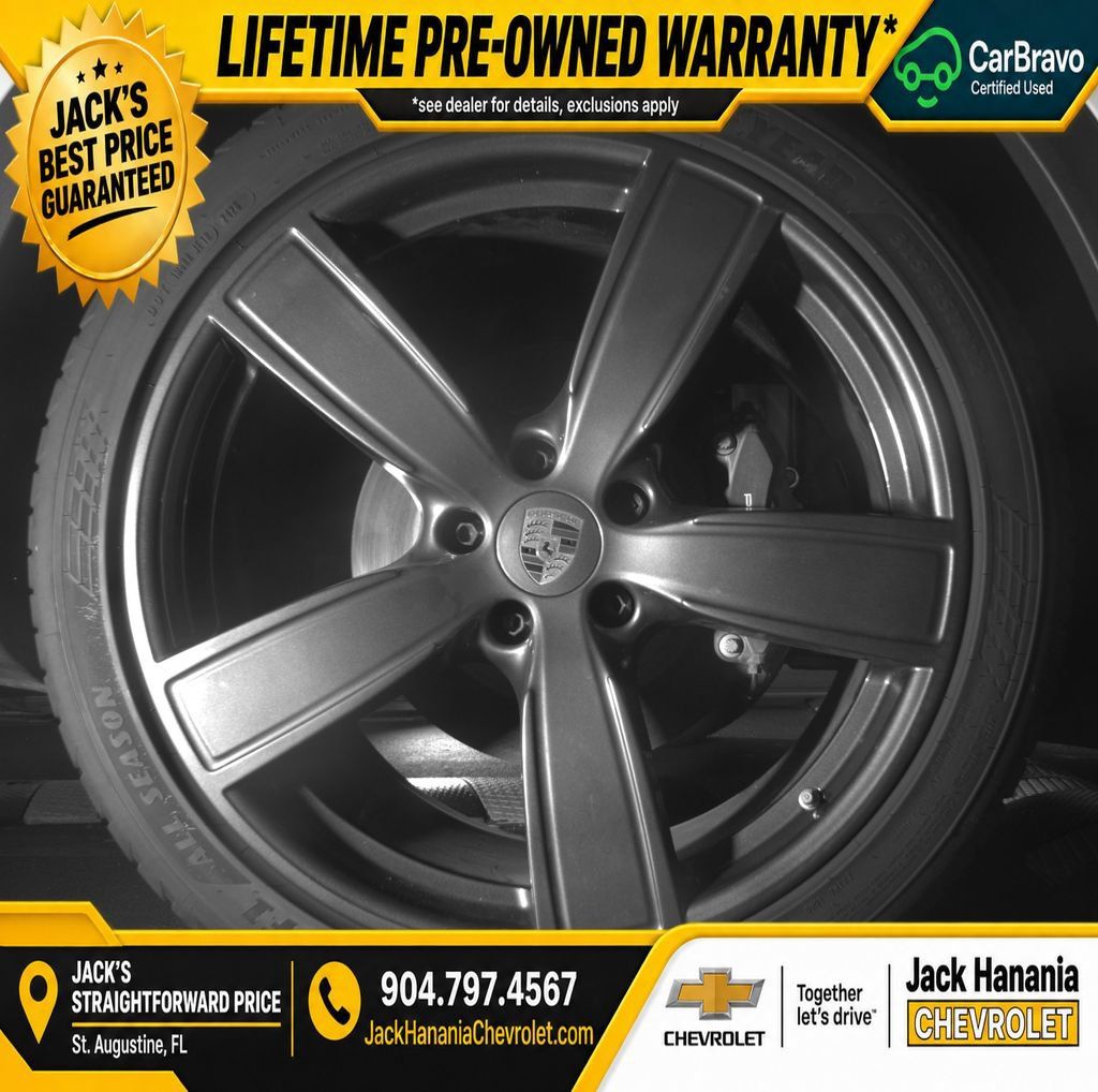 Used 2024 Porsche Cayenne AWD/4WD image 27