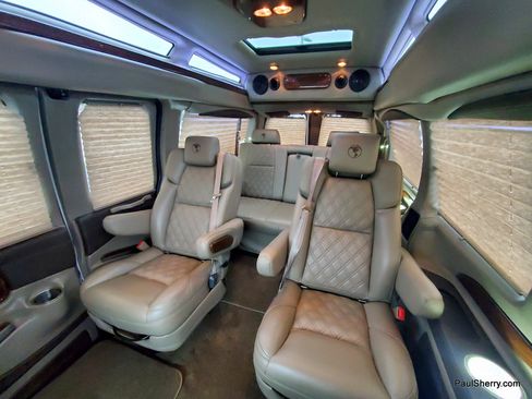 Used 2021 GMC Savana 2500 RWD image 3