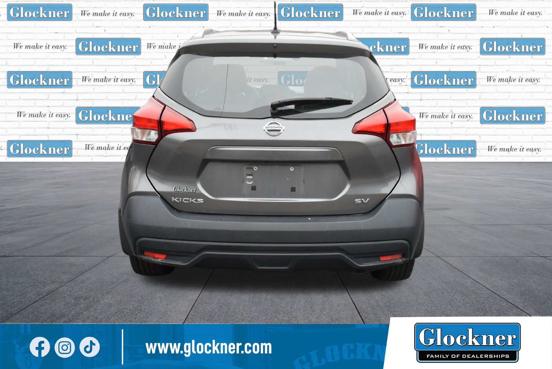 Used 2018 Nissan Kicks SV FWD image 4