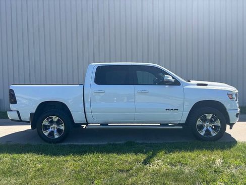 Used 2023 RAM 1500 Laramie AWD/4WD image 4