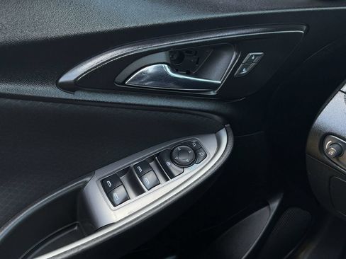 Used 2023 Chevrolet Malibu LT FWD image 25