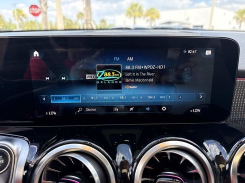 Used 2022 Mercedes-Benz GLB 250 image 31