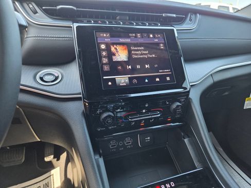 New 2026 Jeep Grand Cherokee L Laredo RWD image 41