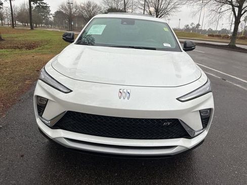 Used 2024 Buick Envista Sport Touring w/ Convenience I Package image 8