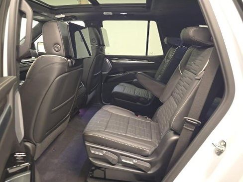 Used 2026 Cadillac Escalade V AWD/4WD image 11