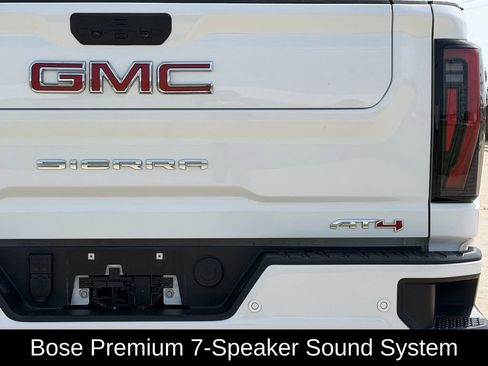 Used 2024 GMC Sierra 2500 AT4 w/ AT4 Premium Plus Package AWD/4WD image 9