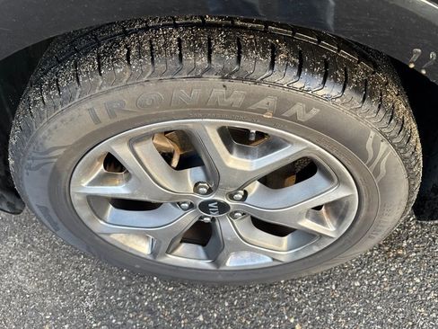 Used 2020 Kia Sorento SX image 9