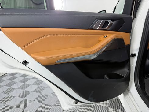 Used 2023 BMW X5 xDrive40i w/ M Sport Package image 17