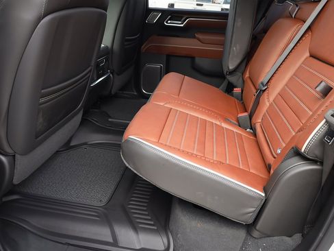 New 2026 GMC Sierra 3500 Denali Ultimate image 17