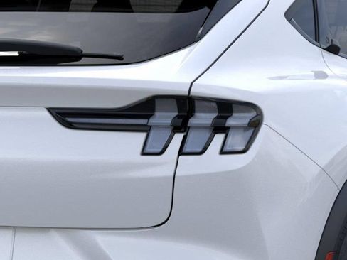 New 2026 Ford Mustang Mach-E Select RWD image 21