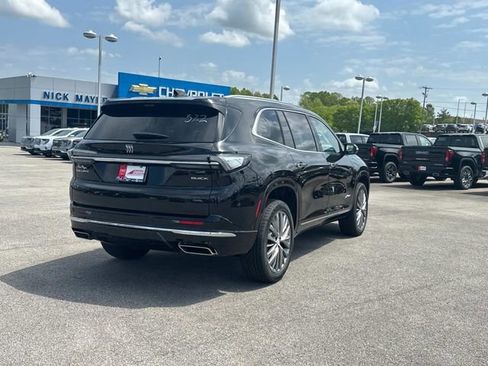 New 2026 Buick Enclave Avenir w/ Super Cruise Package FWD image 4