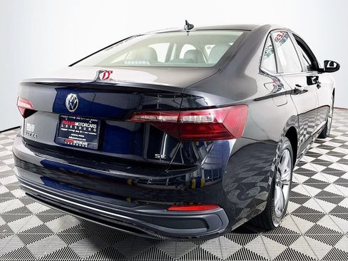 Used 2024 Volkswagen Jetta SE FWD image 7