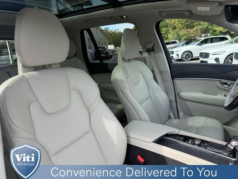 Used 2020 Volvo XC90 T5 Momentum image 31