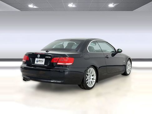Used 2008 BMW 328i Convertible image 9