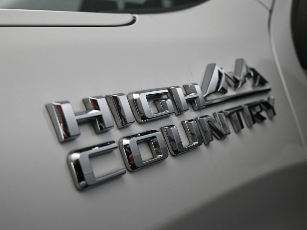 Used 2021 Chevrolet Silverado 1500 High Country RWD image 31