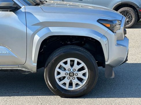 Used 2024 Toyota Tacoma SR5 AWD/4WD image 41