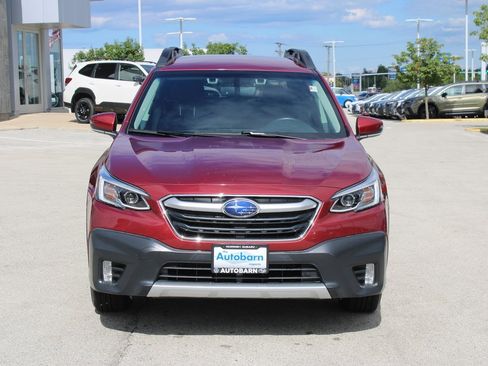Used 2020 Subaru Outback Limited image 2