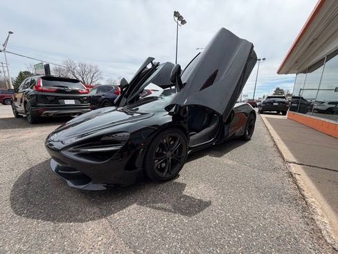 Used 2018 McLaren 720S image 10