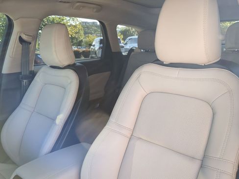 New 2026 Lincoln Corsair Reserve FWD image 10