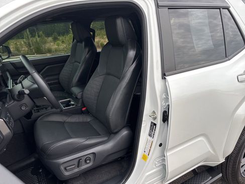 Used 2025 Toyota 4Runner TRD Sport Premium RWD image 42