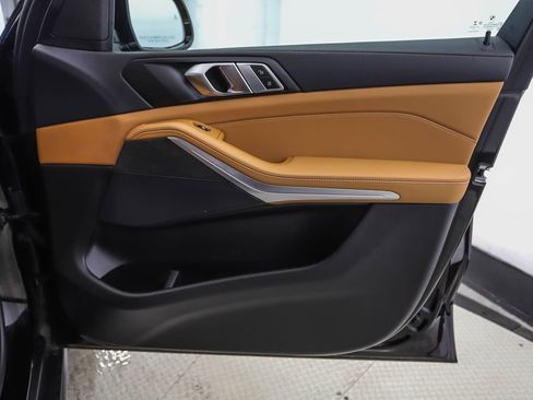 Certified 2022 BMW X5 xDrive40i w/ Premium Package image 29