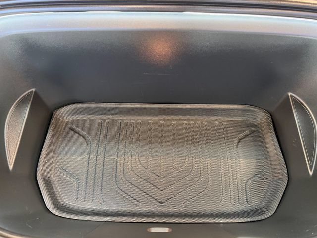 Used 2022 Tesla Model Y Long Range AWD/4WD image 36