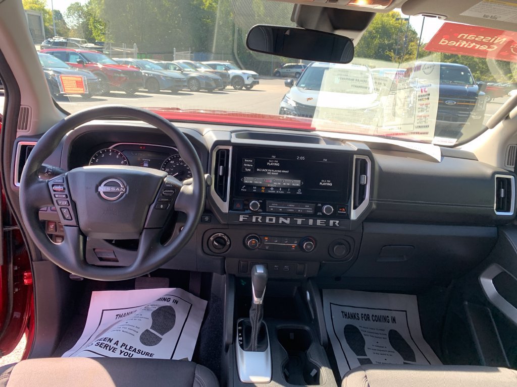 Certified 2025 Nissan Frontier SV AWD/4WD image 12