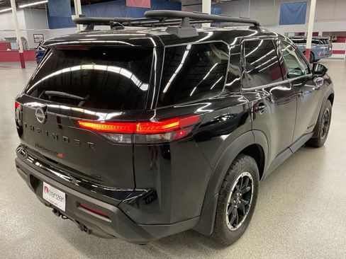 Used 2025 Nissan Pathfinder Rock Creek AWD/4WD image 5