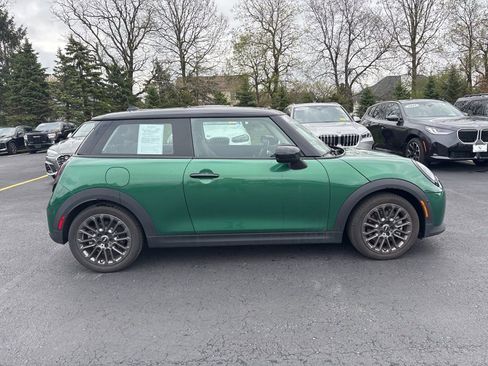Certified 2025 MINI Cooper 2-Door Hardtop FWD image 4