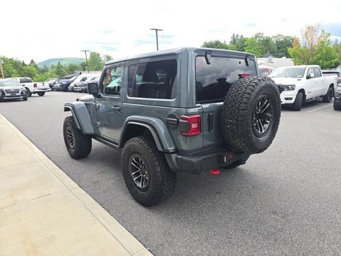 Used 2025 Jeep Wrangler Rubicon AWD/4WD image 4