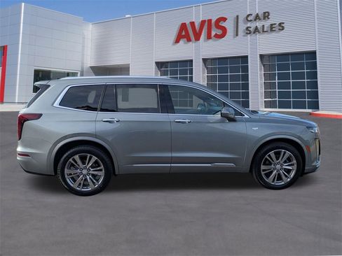 Used 2024 Cadillac XT6 Premium Luxury image 5