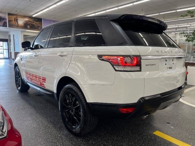 Used 2016 Land Rover Range Rover Sport SE AWD/4WD image 6