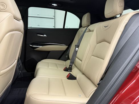 Used 2024 Cadillac XT4 Luxury w/ Cold Weather Package FWD image 25