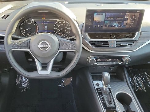 New 2025 Nissan Altima 2.5 SV w/ SV Special Edition Package image 5