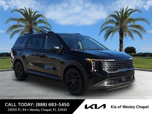 Certified 2026 Kia Carnival SX w/ SX Dark Edition Package FWD image 1