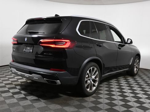 Used 2021 BMW X5 xDrive40i w/ Premium Package 3 AWD/4WD image 11