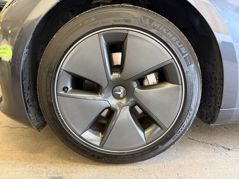 Used 2023 Tesla Model 3 Standard Range RWD image 31