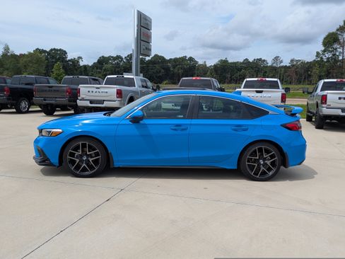 Used 2024 Honda Civic Sport Touring image 2