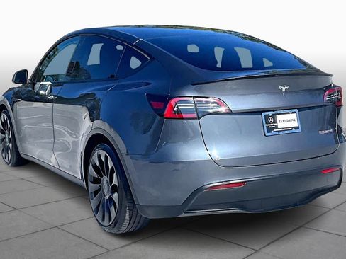 Used 2023 Tesla Model Y Long Range image 11