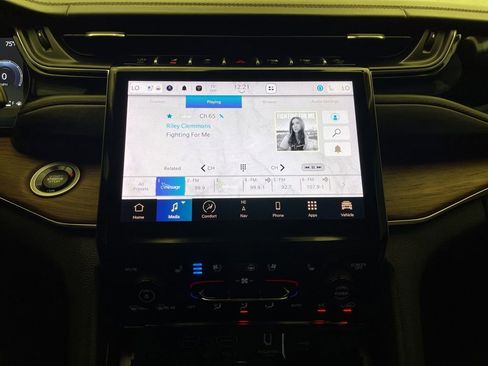 Certified 2023 Jeep Grand Cherokee L Summit w/ Luxury Tech Group V RWD image 14