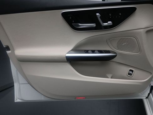 Used 2024 Mercedes-Benz C 300 Sedan image 17
