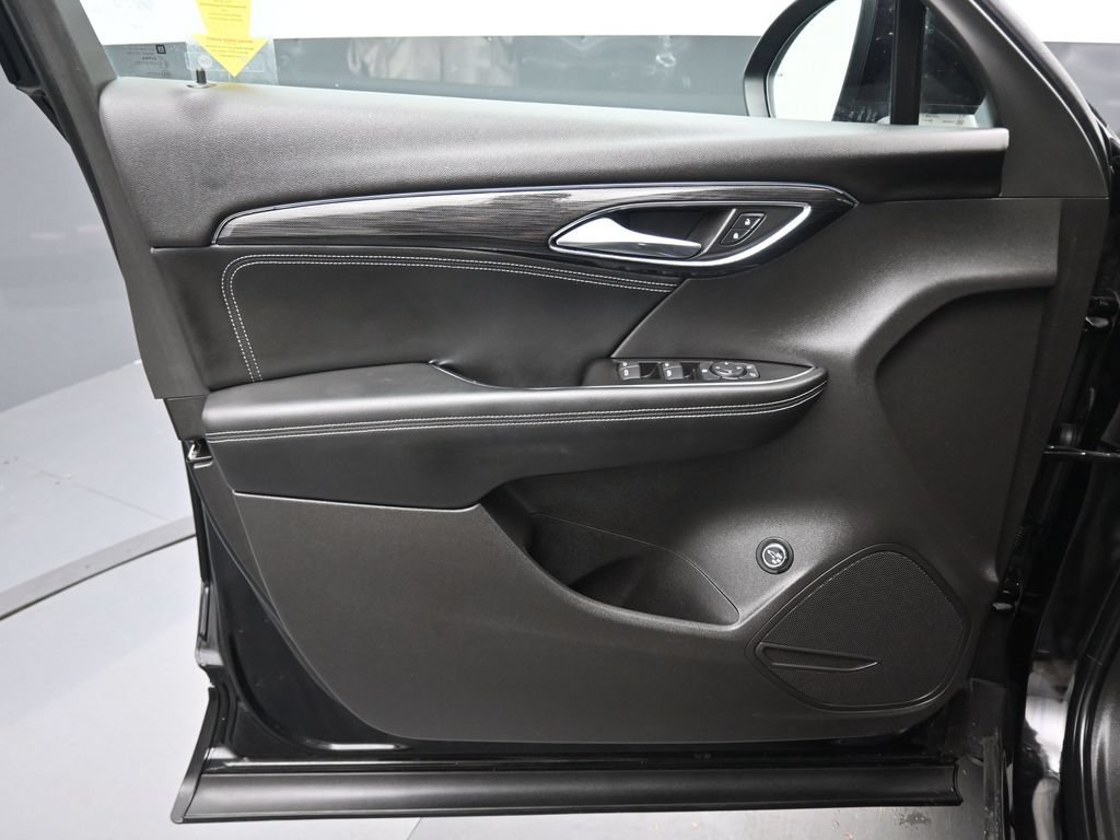 Used 2023 Buick Envision Preferred FWD image 9