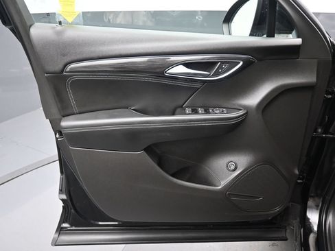 Used 2023 Buick Envision Preferred FWD image 9