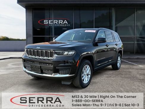Used 2022 Jeep Grand Cherokee L Laredo w/ Luxury Tech Group I AWD/4WD image 1