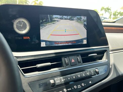 Certified 2024 Lexus ES 350 w/ Premium Package FWD image 16