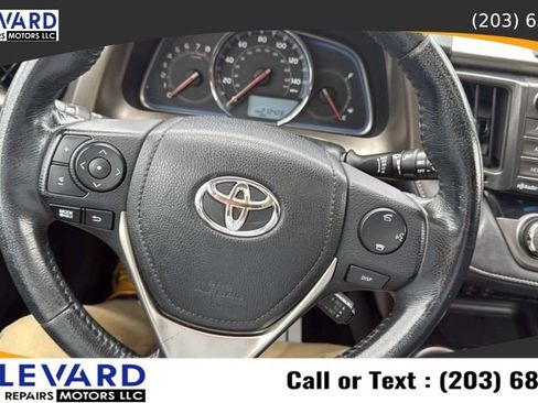 Used 2015 Toyota RAV4 Limited AWD/4WD image 23